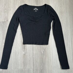 Hollister Black Ribbed Long sleeve crop top size XXS